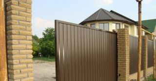 Купить откатные ворота из профнастила Зима, цена от 1781 руб.