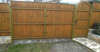Купить распашные ворота деревянные Зима, цена от 2776 руб.