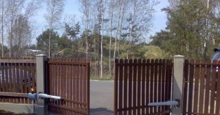 Купить распашные ворота из штакетника Зима, цена от 2776 руб.